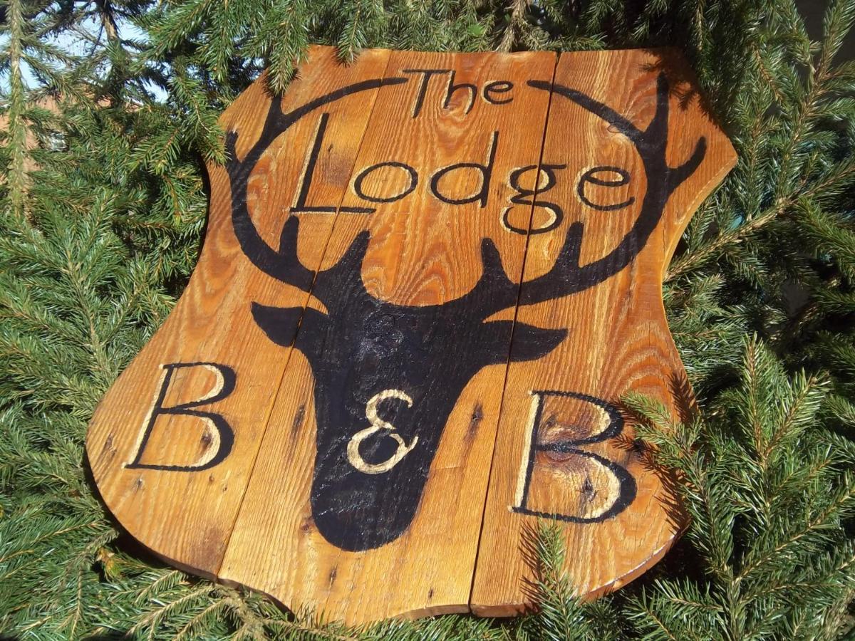 The Lodge B&B @ Cannock Chase ภายนอก รูปภาพ